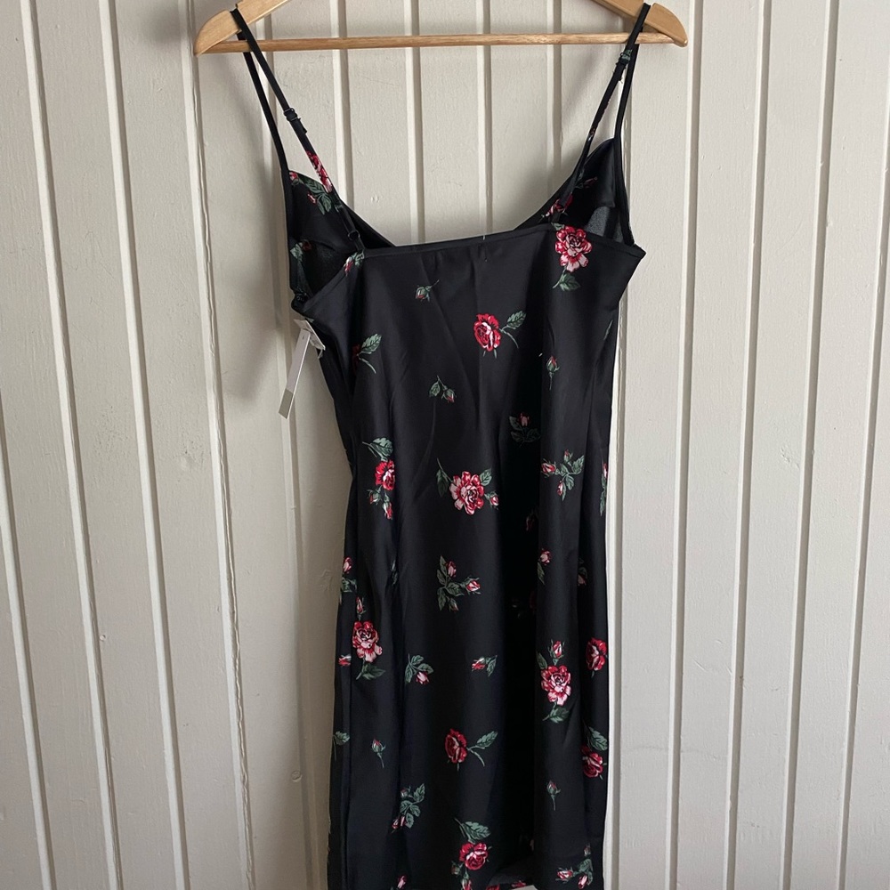 NWT floral dress - Picture 8 of 8